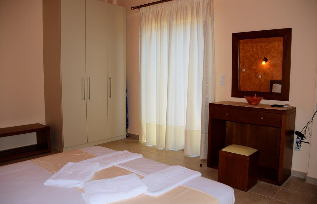 Villa Nostos โคโรนิ ภายนอก รูปภาพ