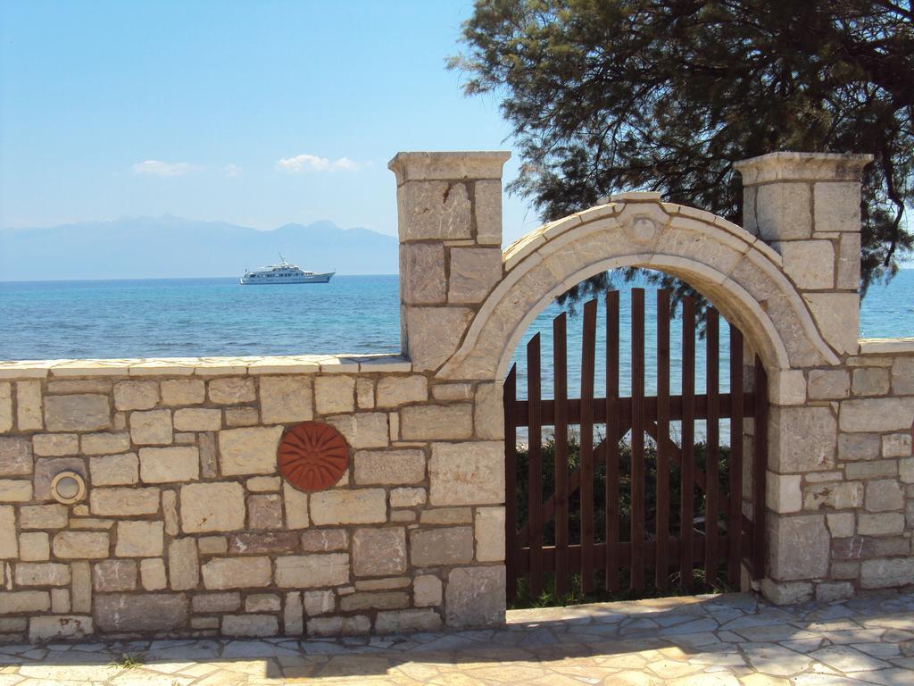Villa Nostos โคโรนิ ภายนอก รูปภาพ